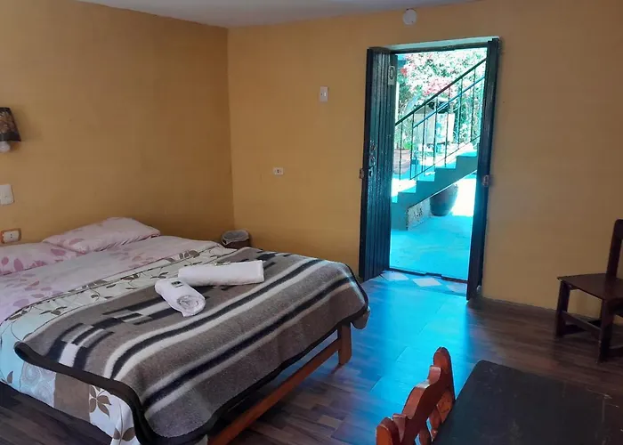 Sun Gate Bed and breakfast 2*