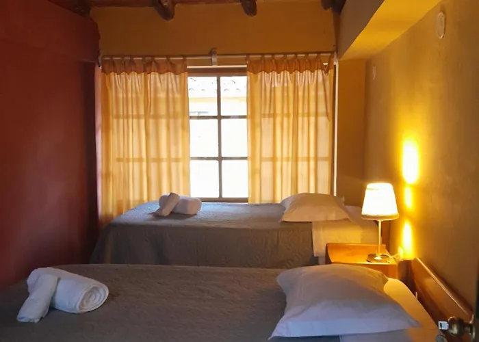 Sun Gate Bed and breakfast 2*